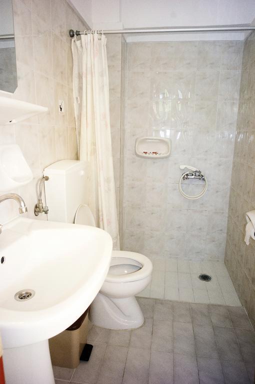 Anthea Apartments 팔라이오코라 객실 사진