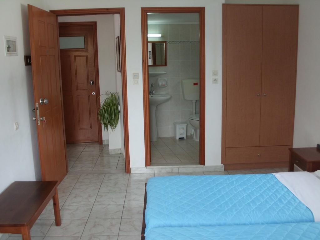 Anthea Apartments 팔라이오코라 외부 사진